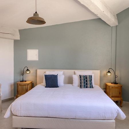 Le Hameau Fleur De Pierres , Chambre , Gite Et Table D'Hotes Murs  Exteriör bild