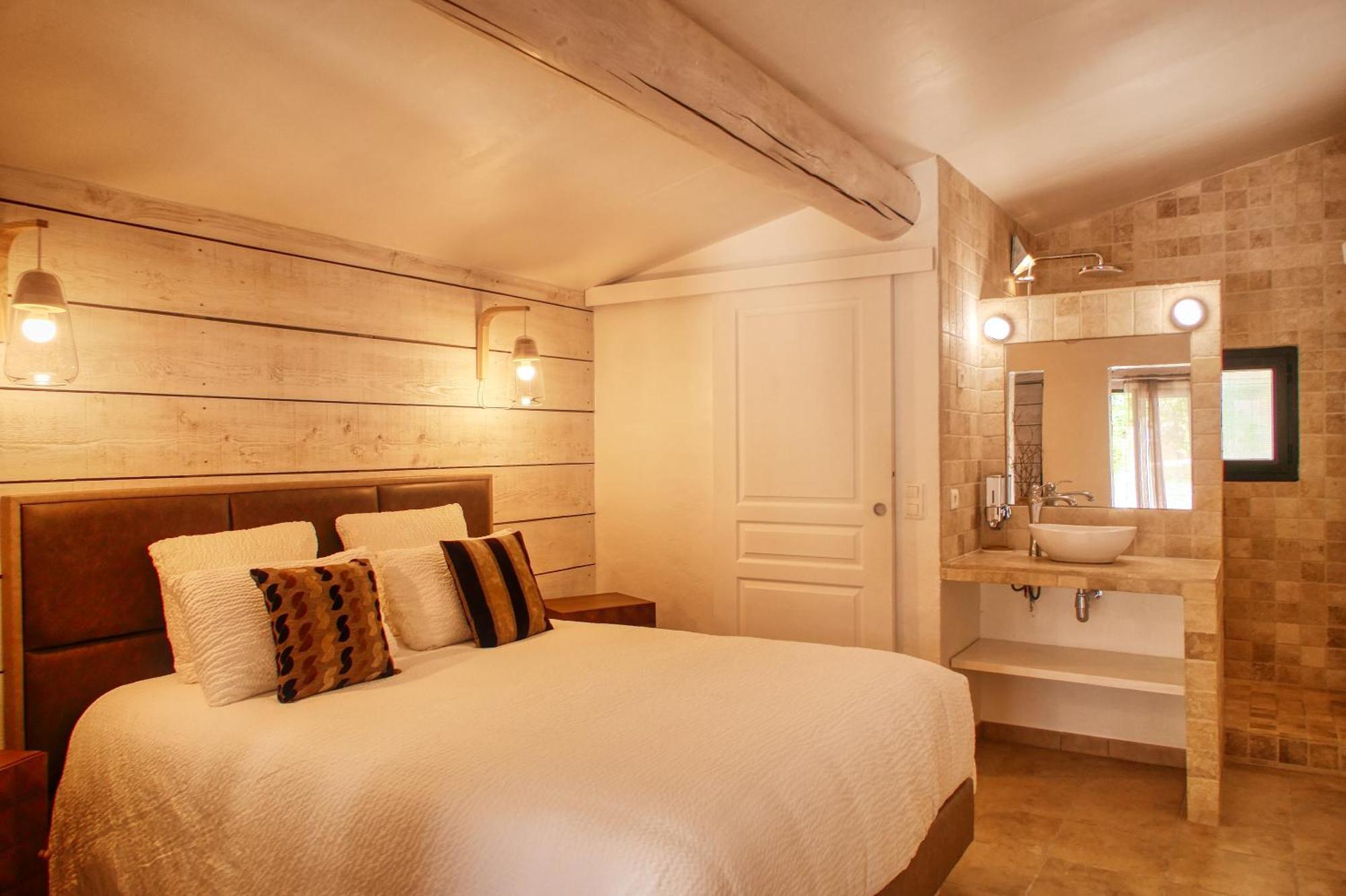 Le Hameau Fleur De Pierres , Chambre , Gite Et Table D'Hotes Murs  Exteriör bild