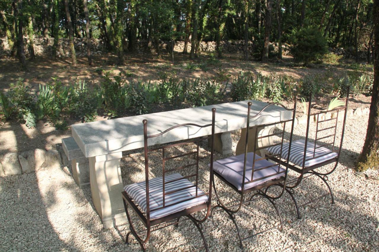 Le Hameau Fleur De Pierres , Chambre , Gite Et Table D'Hotes Murs  Exteriör bild